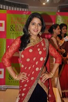 Visakha Singh Saree Photos